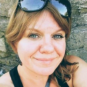 Meet your Posher, Emilee